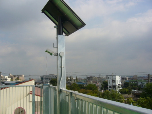 太陽光発電付照明柱