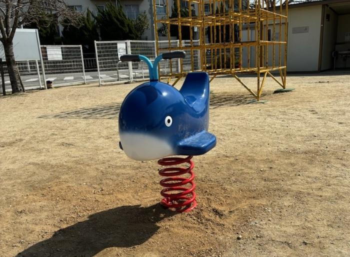 写真：取石中央公園 修繕後スプリング遊具写真